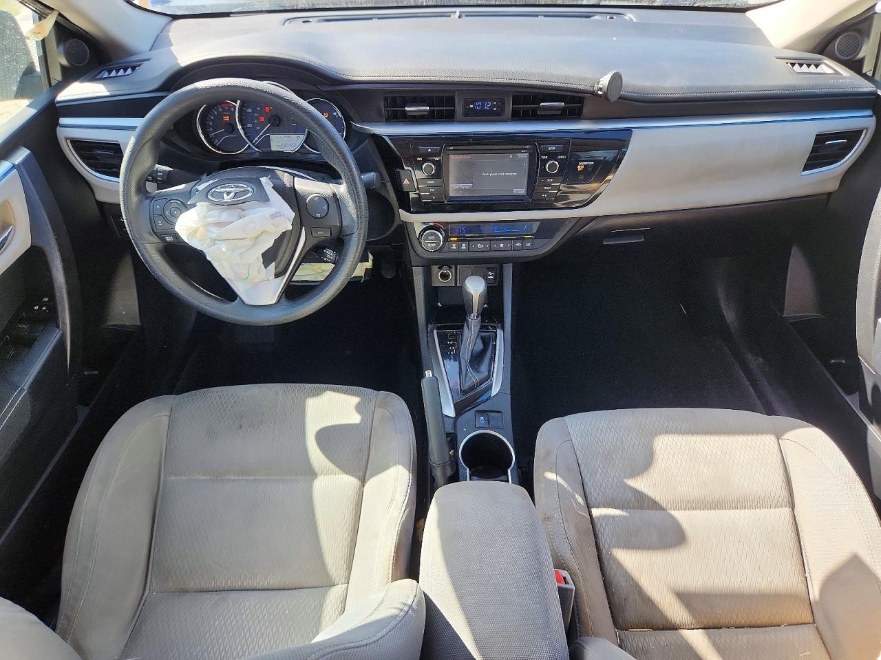 2016 TOYOTA COROLLA LE photo 8