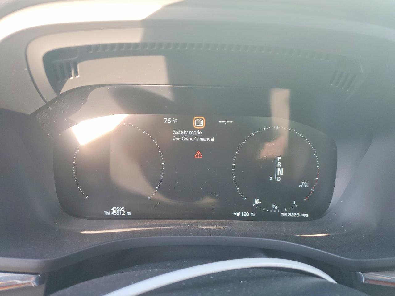 2020 VOLVO XC60 T5 MOMENTUM photo 25
