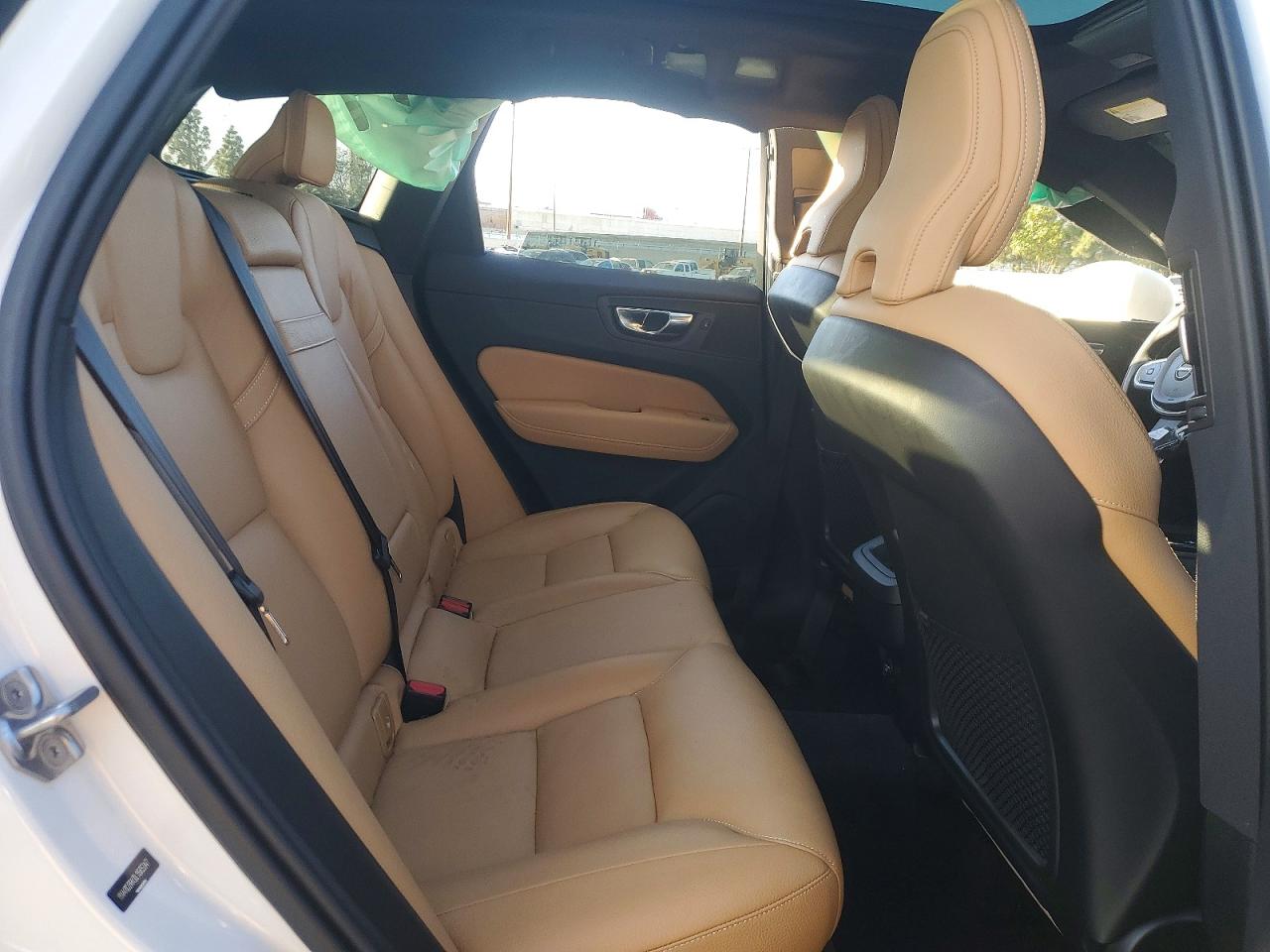 2020 VOLVO XC60 T5 MOMENTUM photo 28