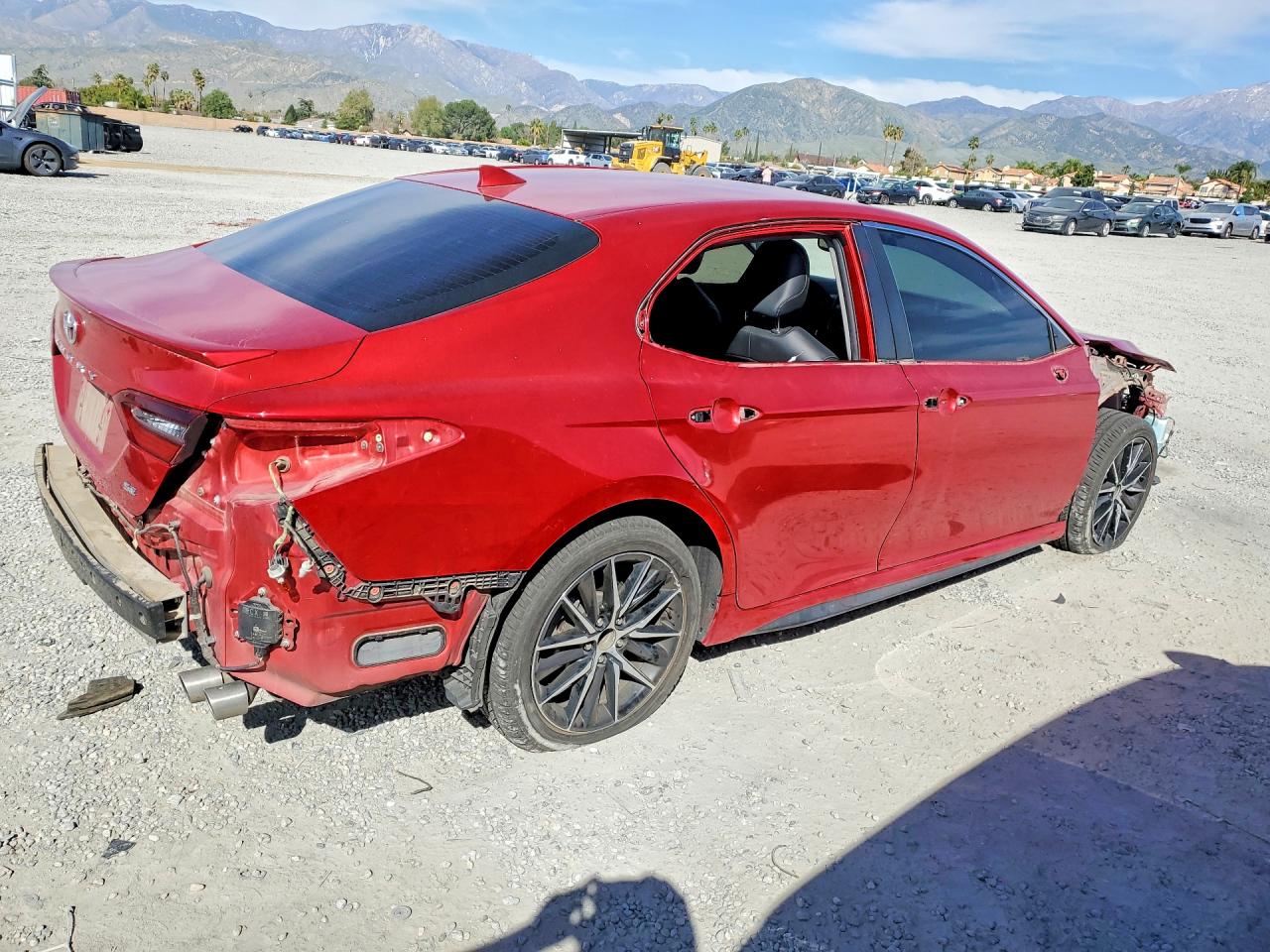 2021 TOYOTA CAMRY SE photo 3