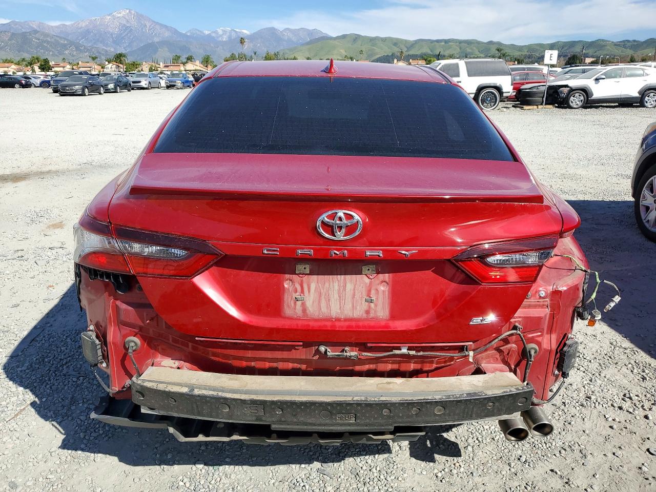 2021 TOYOTA CAMRY SE photo 6