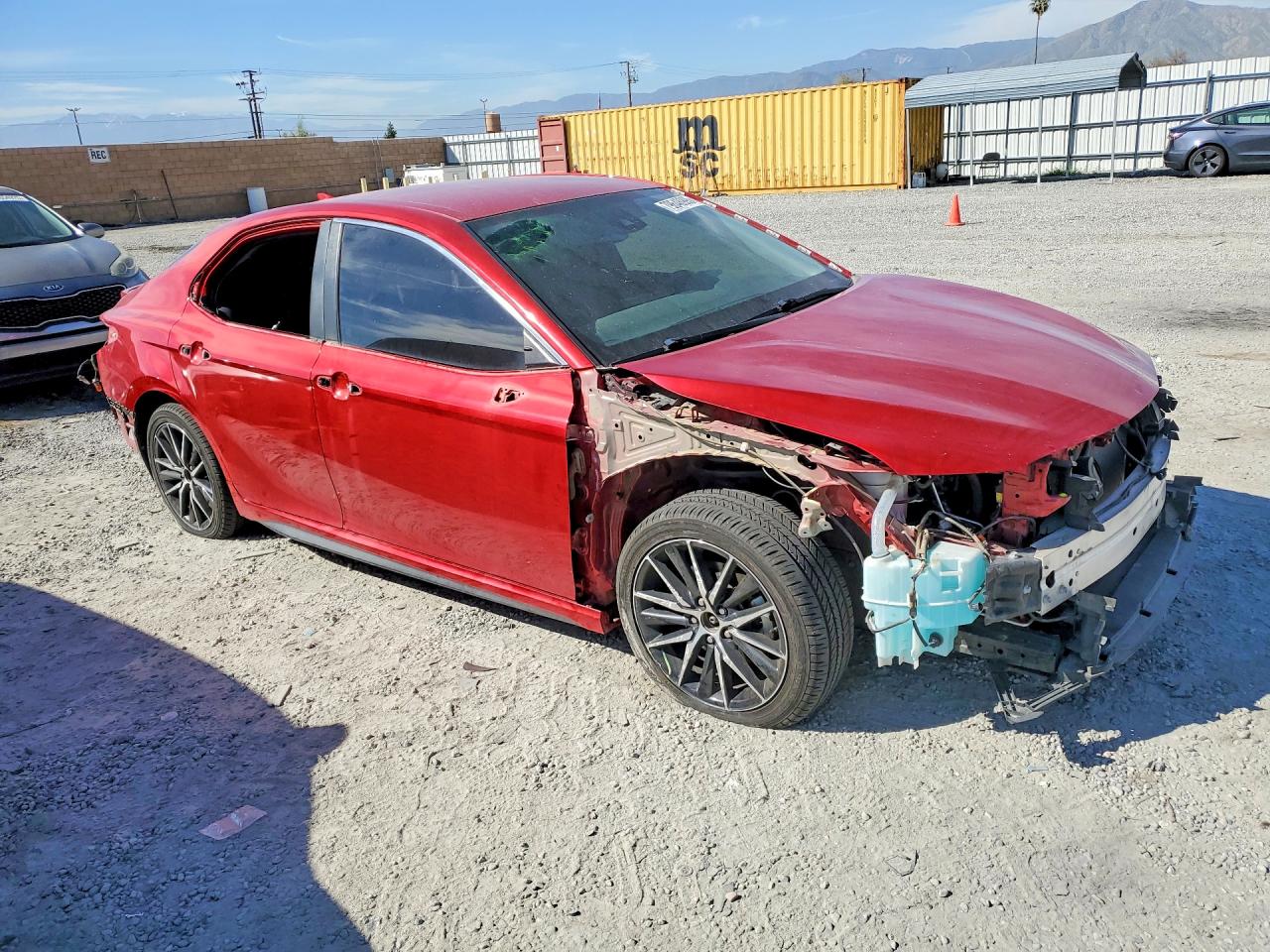 2021 TOYOTA CAMRY SE photo 4