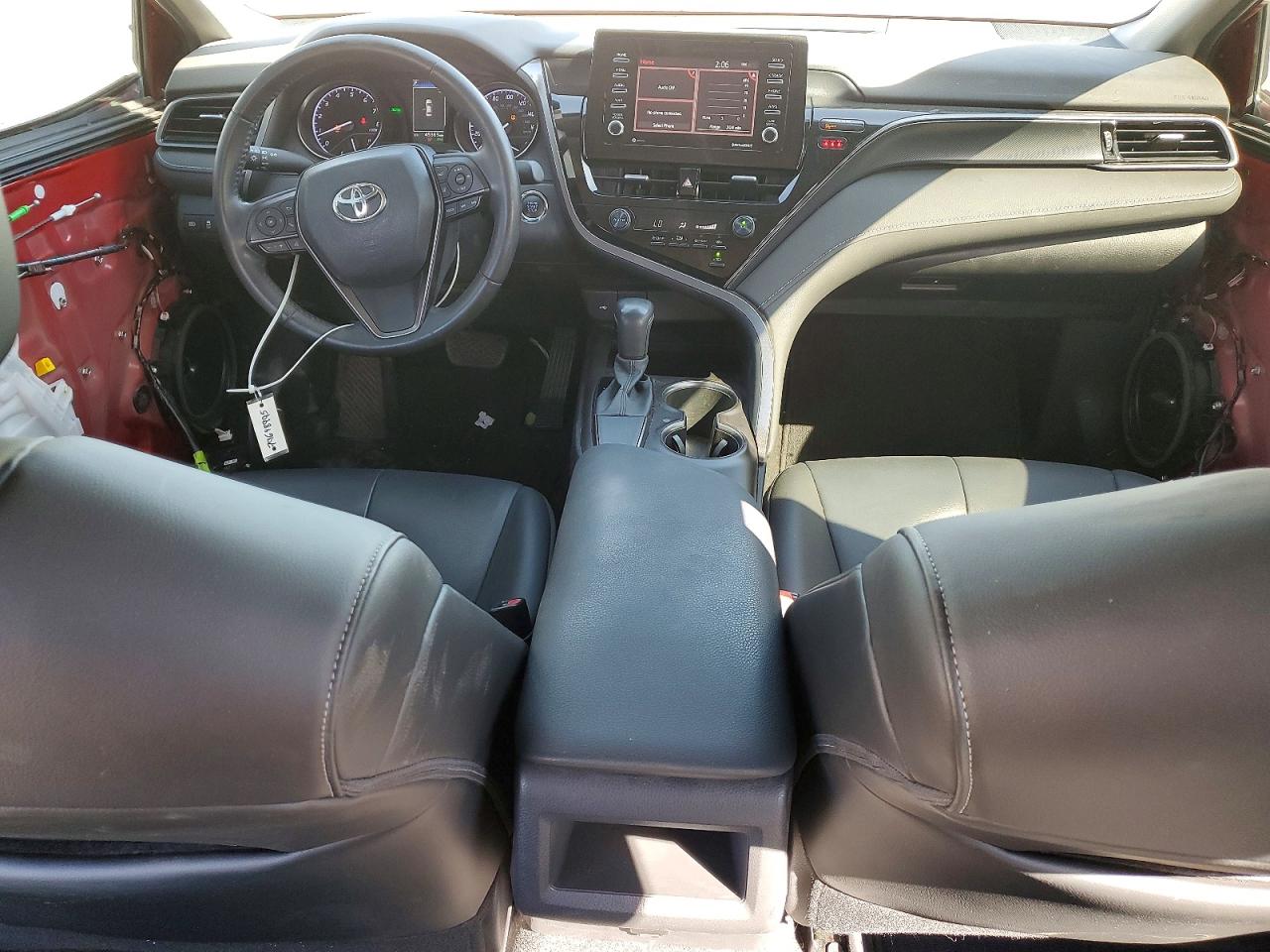 2021 TOYOTA CAMRY SE photo 8