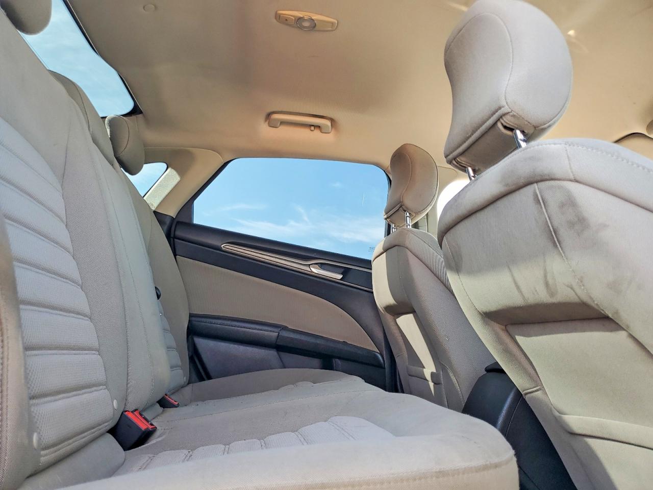 2017 FORD FUSION S HYBRID photo 19