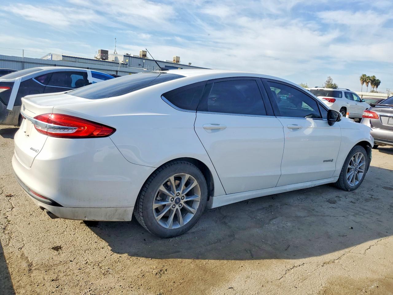 2017 FORD FUSION S HYBRID photo 5
