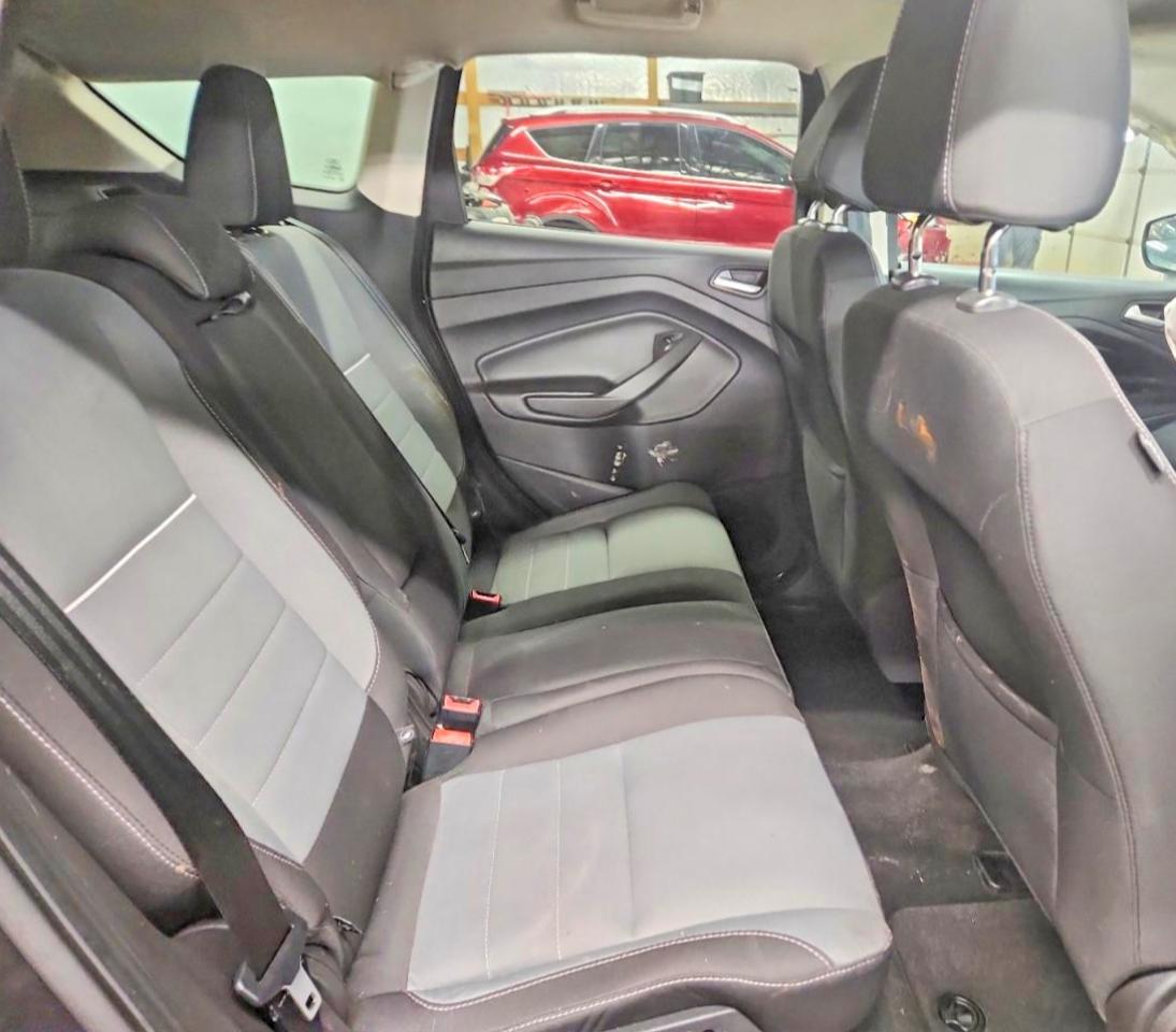 2013 FORD ESCAPE SE photo 21