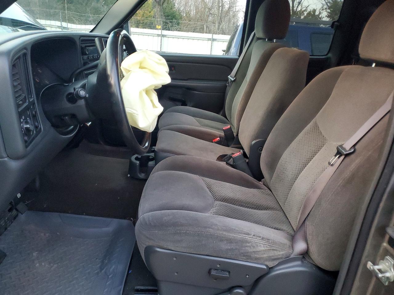 2006 CHEVROLET SILVERADO C1500 photo 13