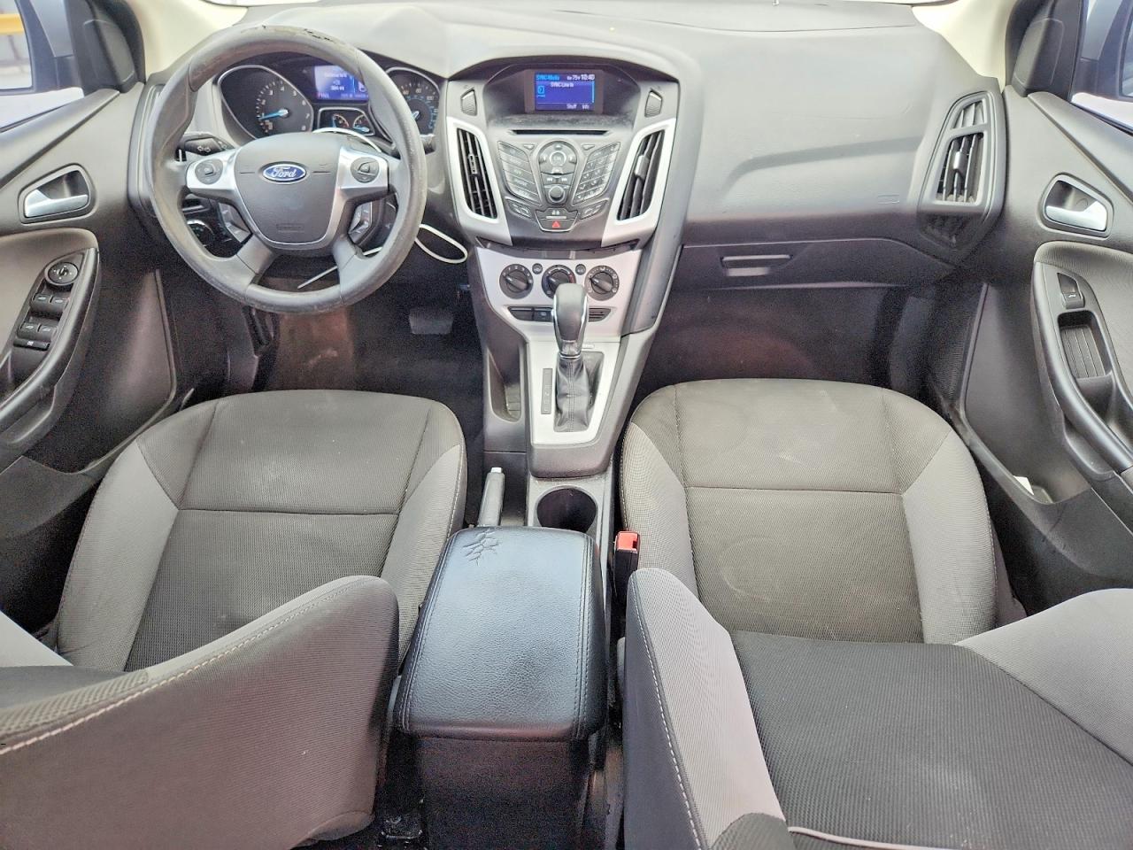 2013 FORD FOCUS SE photo 8