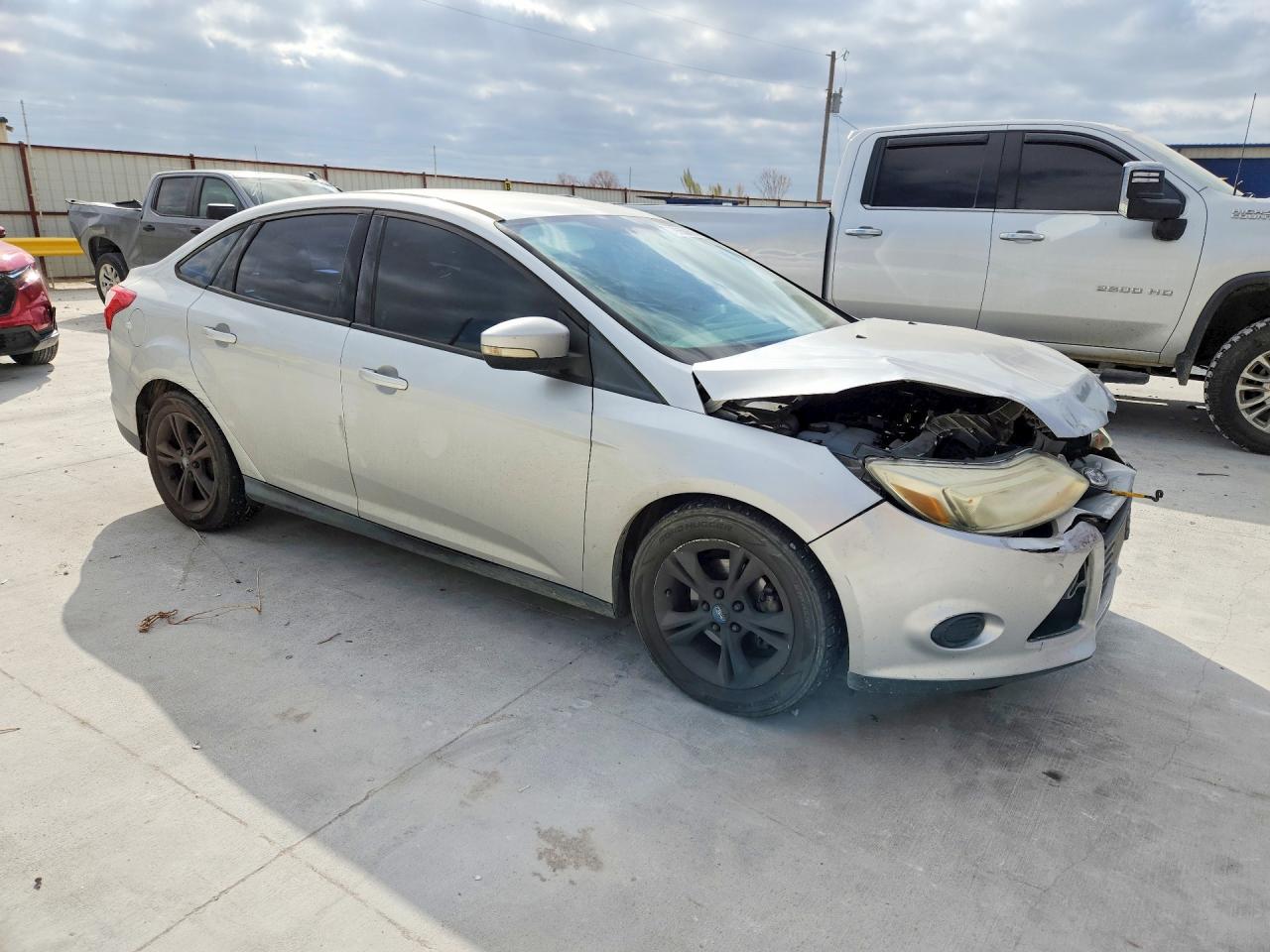 2013 FORD FOCUS SE photo 4