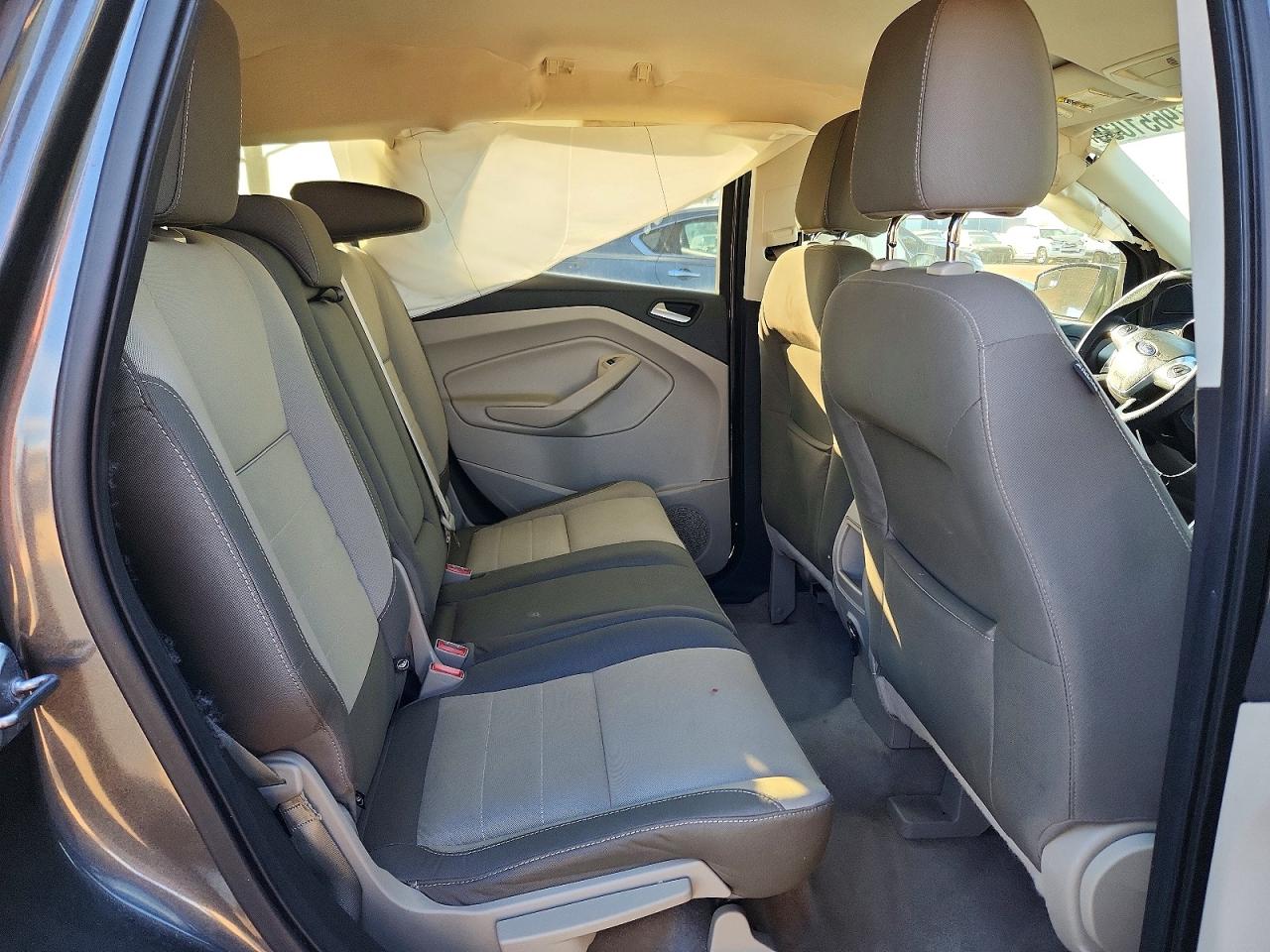 2015 FORD ESCAPE SE photo 11