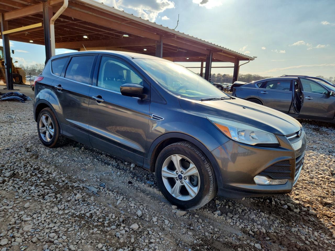 2015 FORD ESCAPE SE photo 4