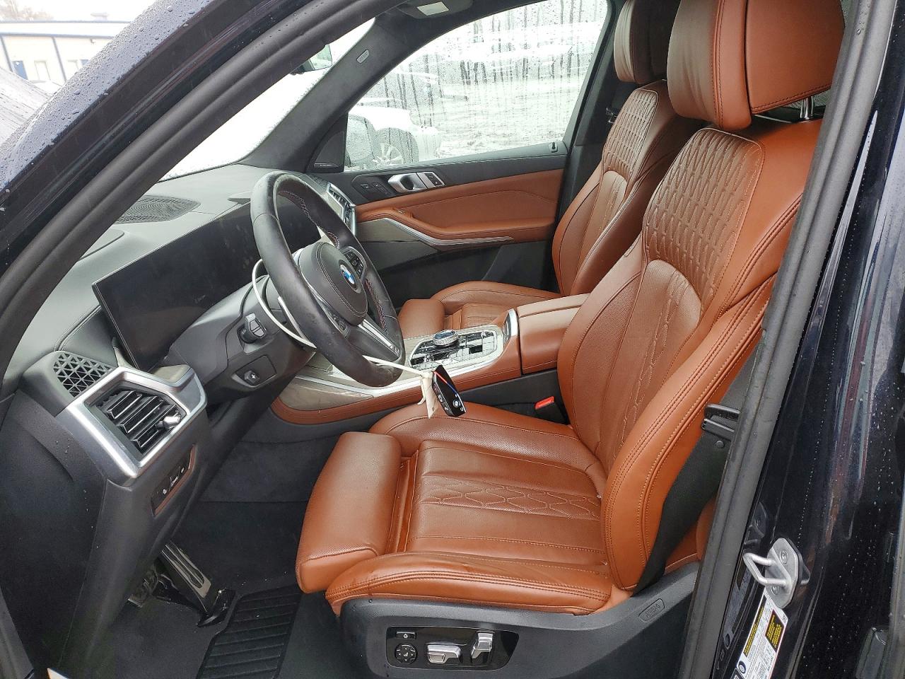 2025 BMW X7 M60I photo 13