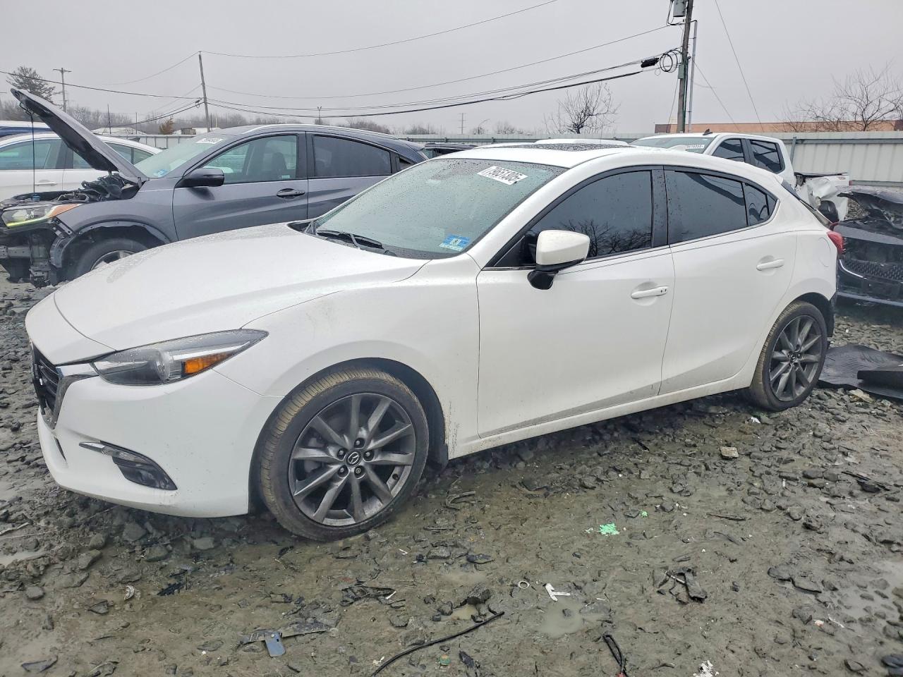 2018 MAZDA 3