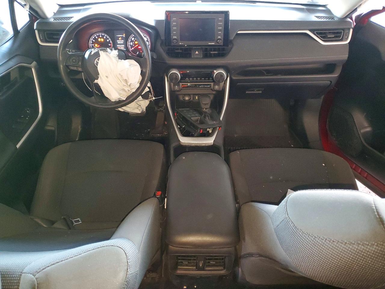 2022 TOYOTA RAV4 LE photo 8
