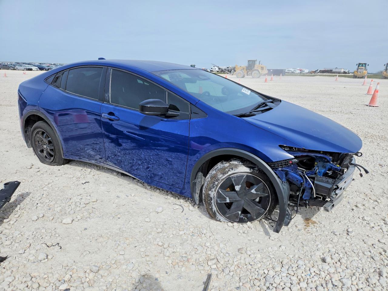 2025 TOYOTA PRIUS LE photo 4