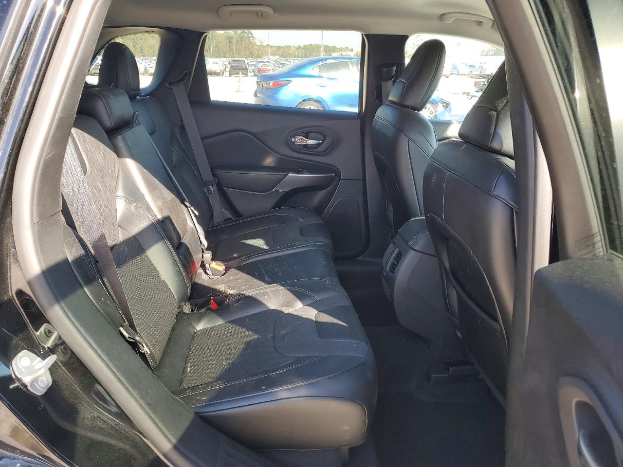 2022 JEEP CHEROKEE LATITUDE LUX photo 31