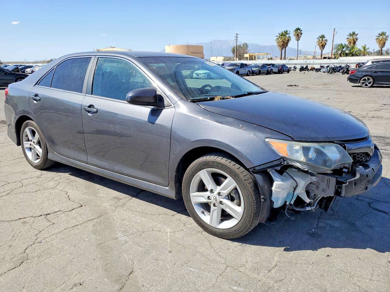 2012 TOYOTA CAMRY SE photo 7