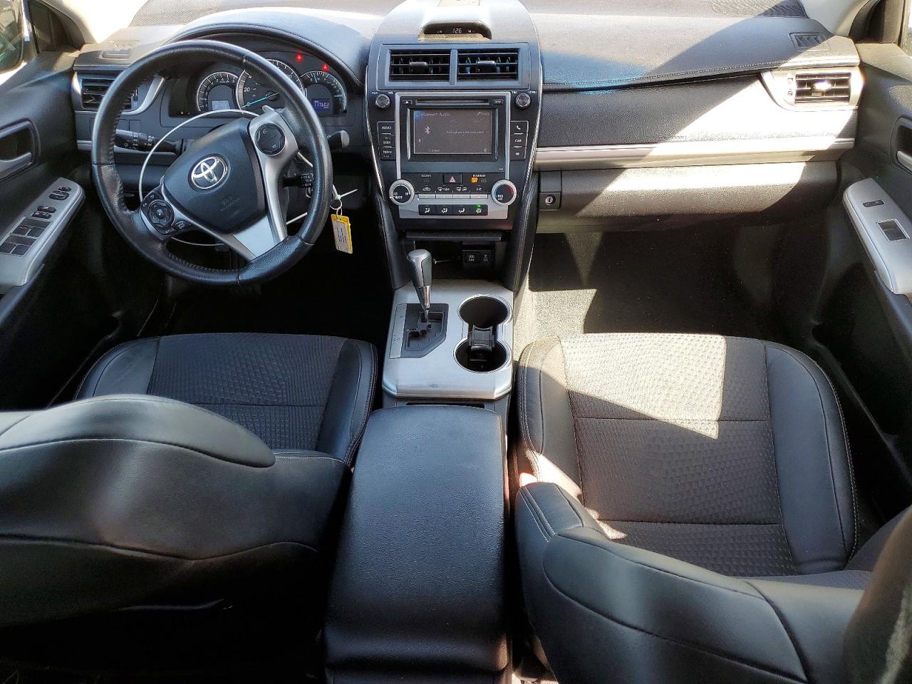 2012 TOYOTA CAMRY SE photo 15