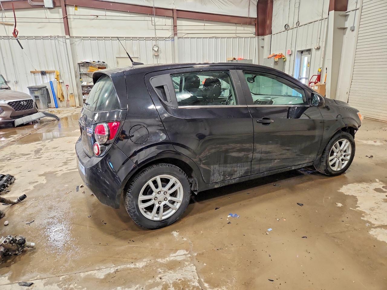 2014 CHEVROLET SONIC LT photo 3