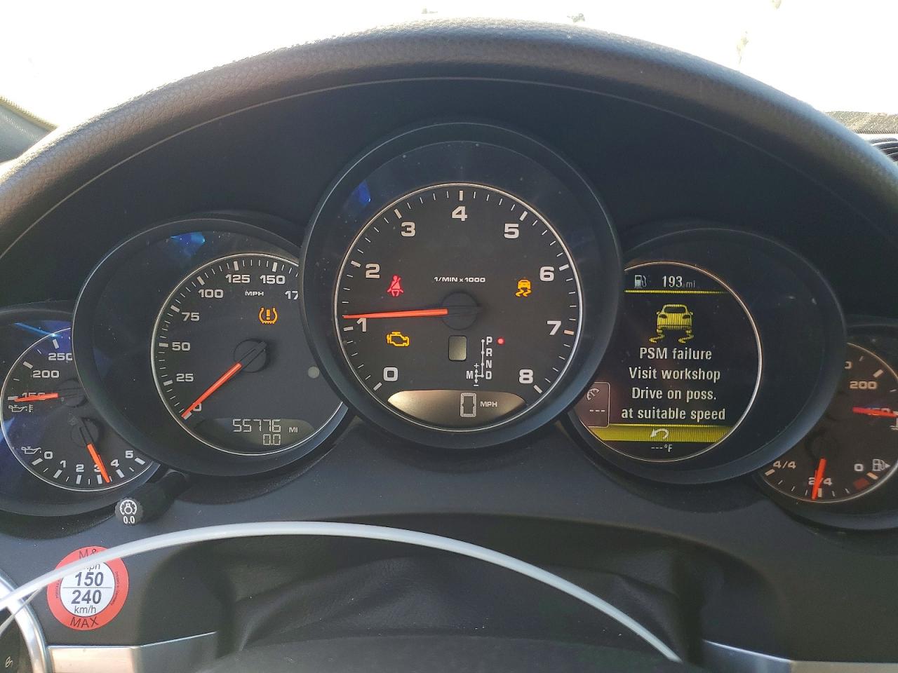 2017 PORSCHE CAYENNE photo 17