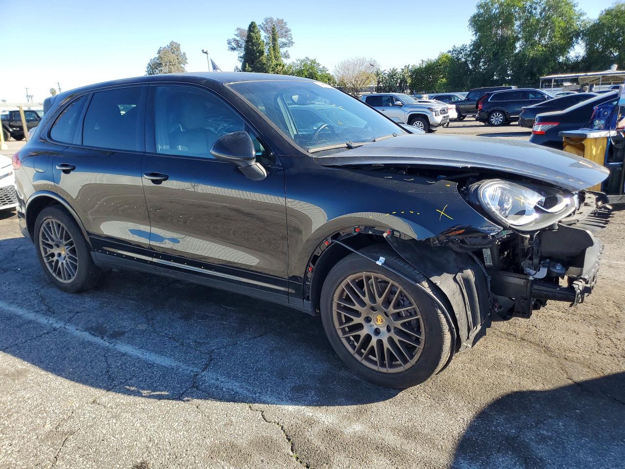 2017 PORSCHE CAYENNE photo 7