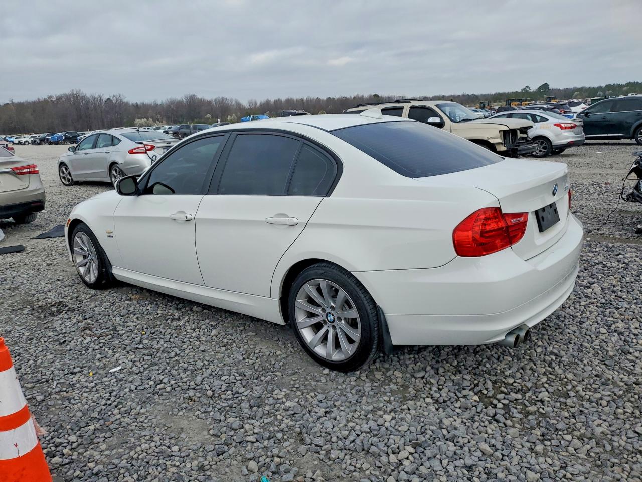 2011 BMW 328 XI SULEV photo 3