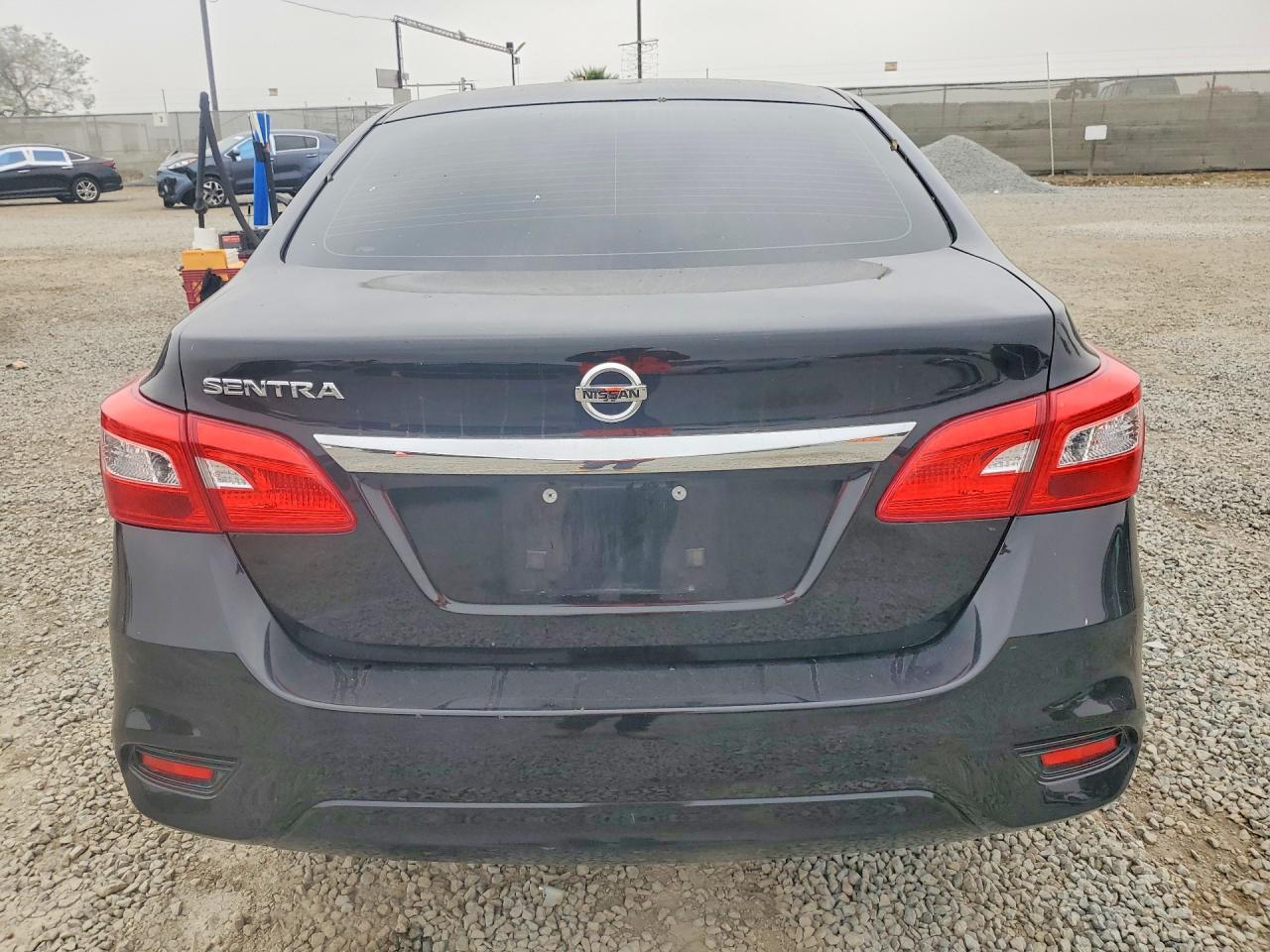 2019 NISSAN SENTRA S photo 11