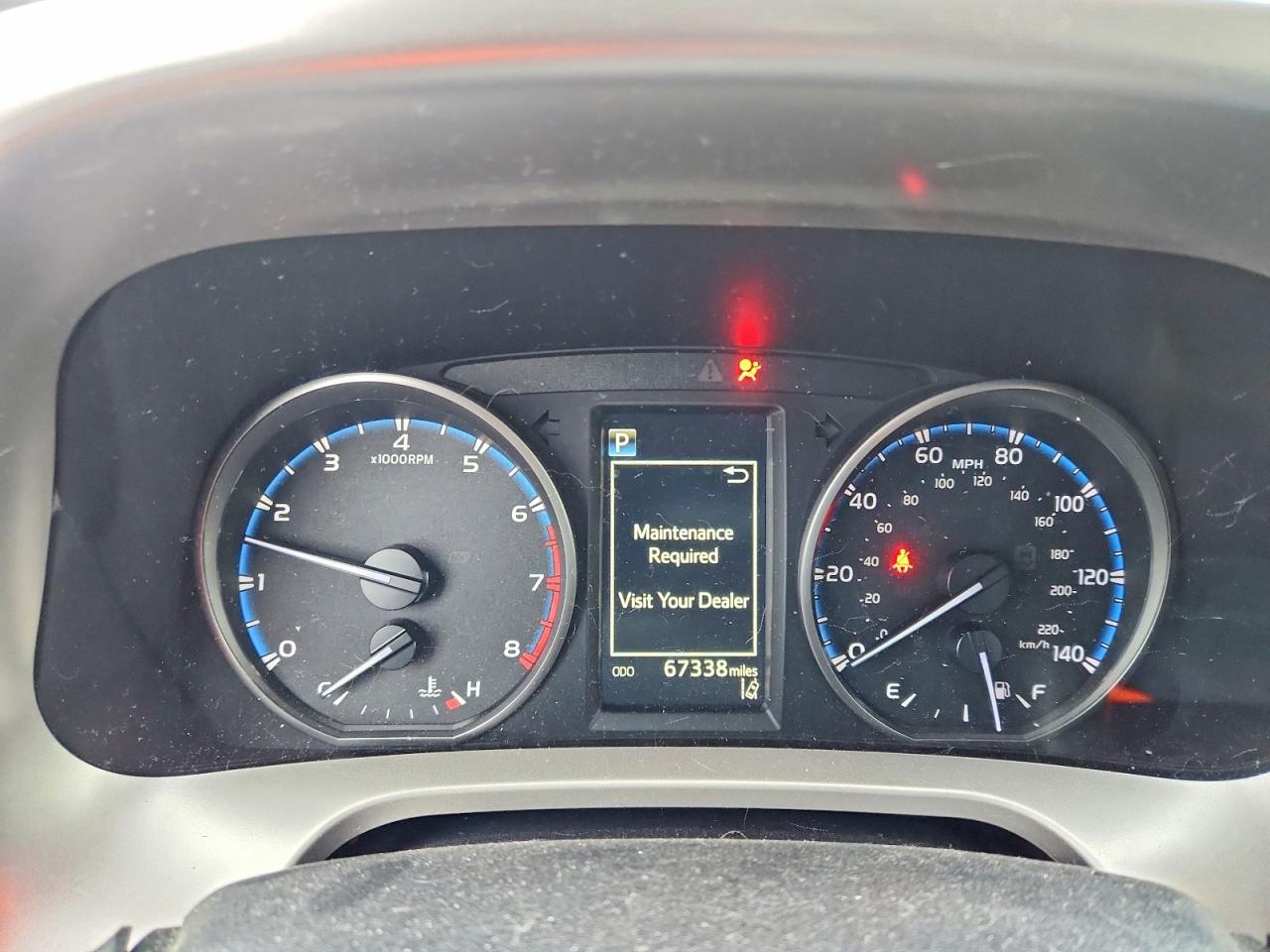 2018 TOYOTA RAV4 LE photo 9
