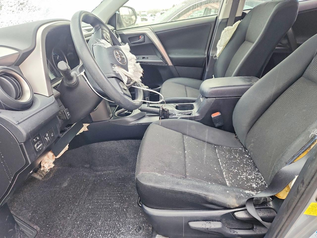 2018 TOYOTA RAV4 LE photo 7