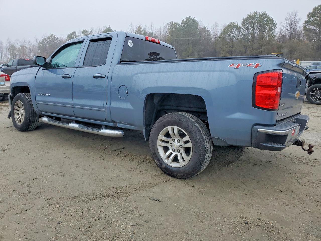 2016 CHEVROLET SILVERADO K1500 LT photo 3