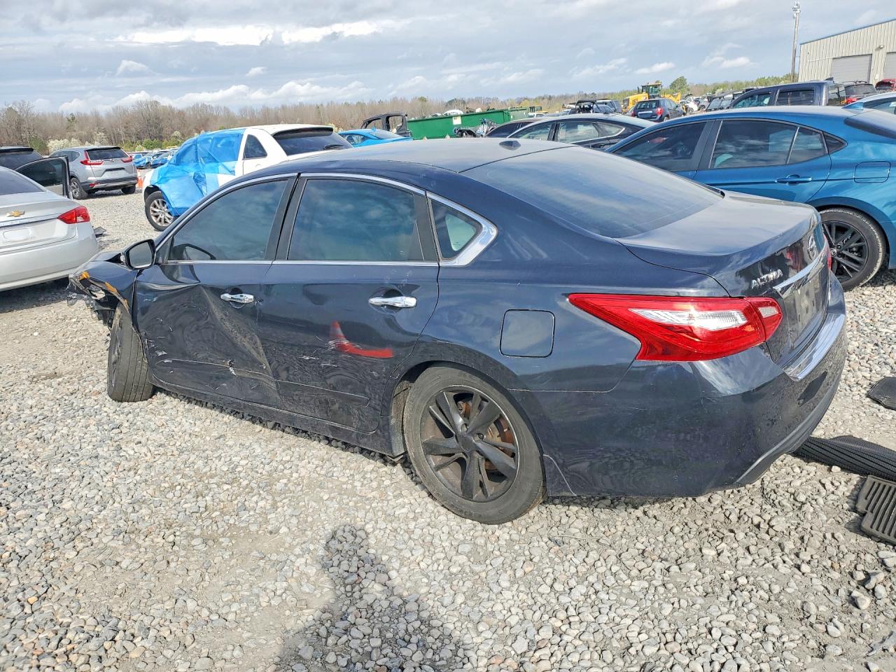 2016 NISSAN ALTIMA 2.5 SV photo 3