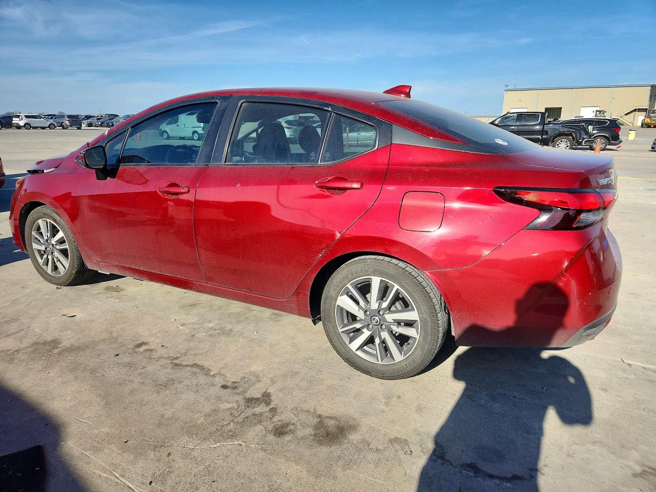 2020 NISSAN VERSA SV photo 3
