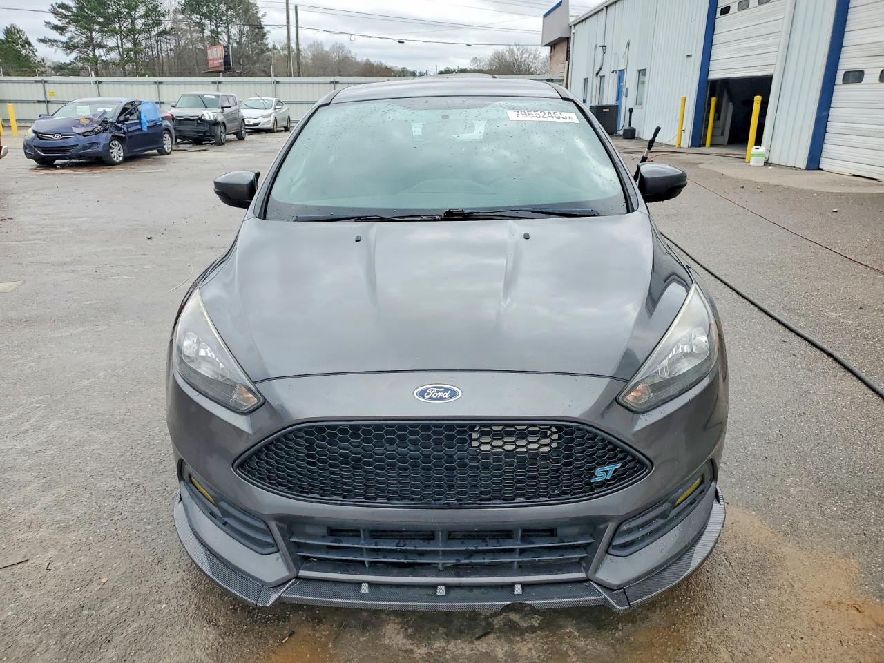2017 FORD FOCUS ST photo 9