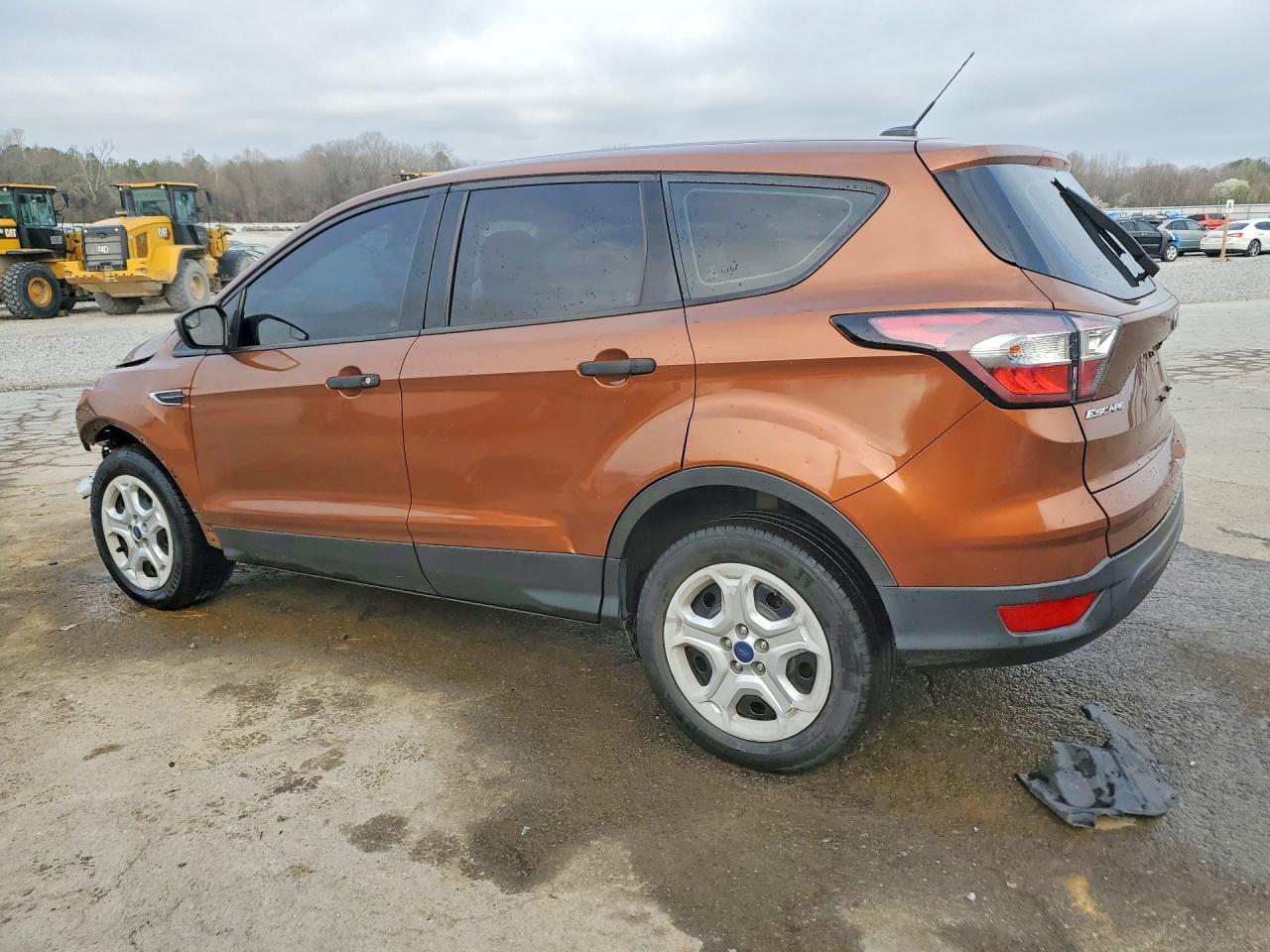 2017 FORD ESCAPE S photo 3