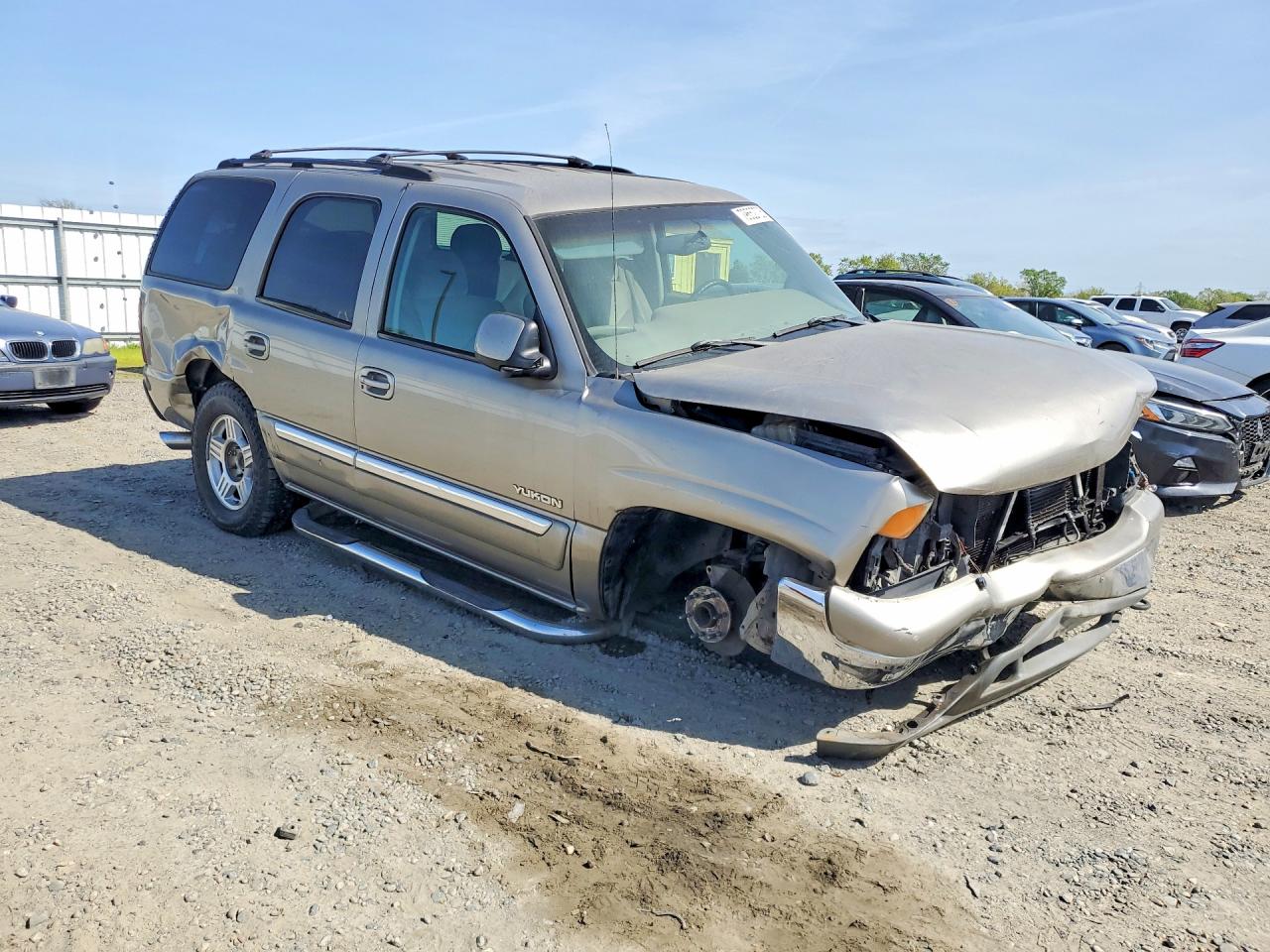 2002 GMC YUKON photo 7