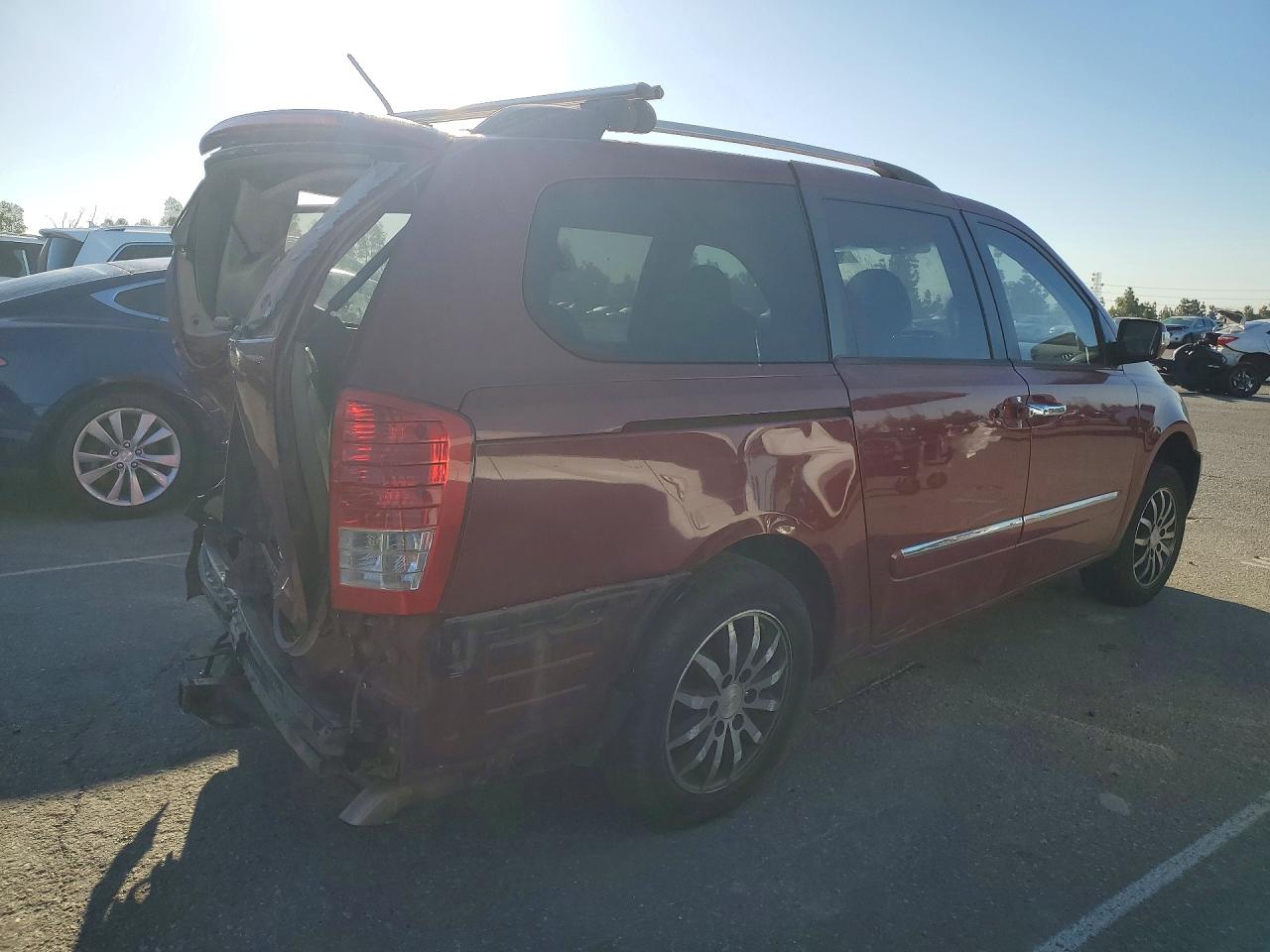 2012 KIA SEDONA EX photo 5