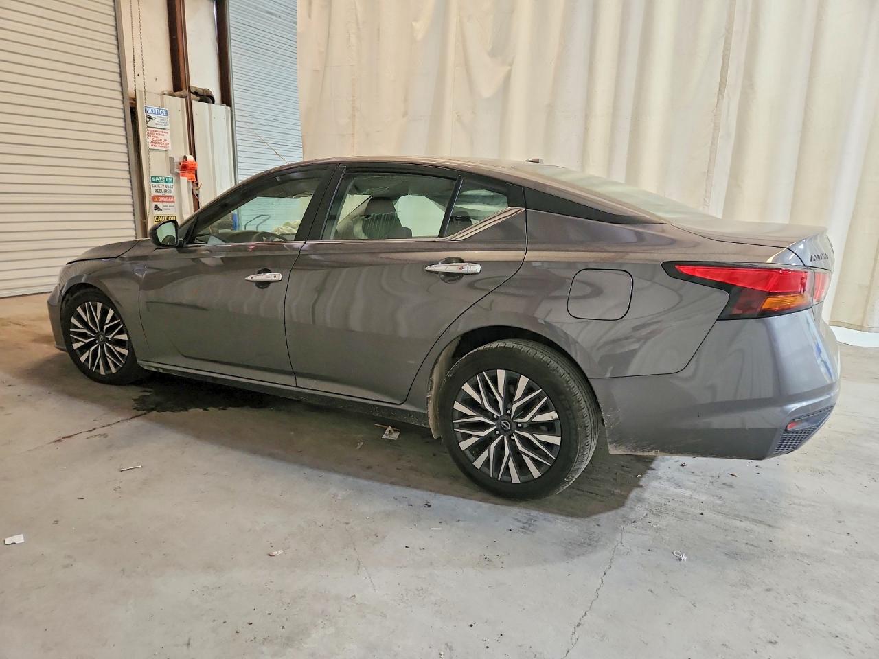 2025 NISSAN ALTIMA 2.5 SV photo 2