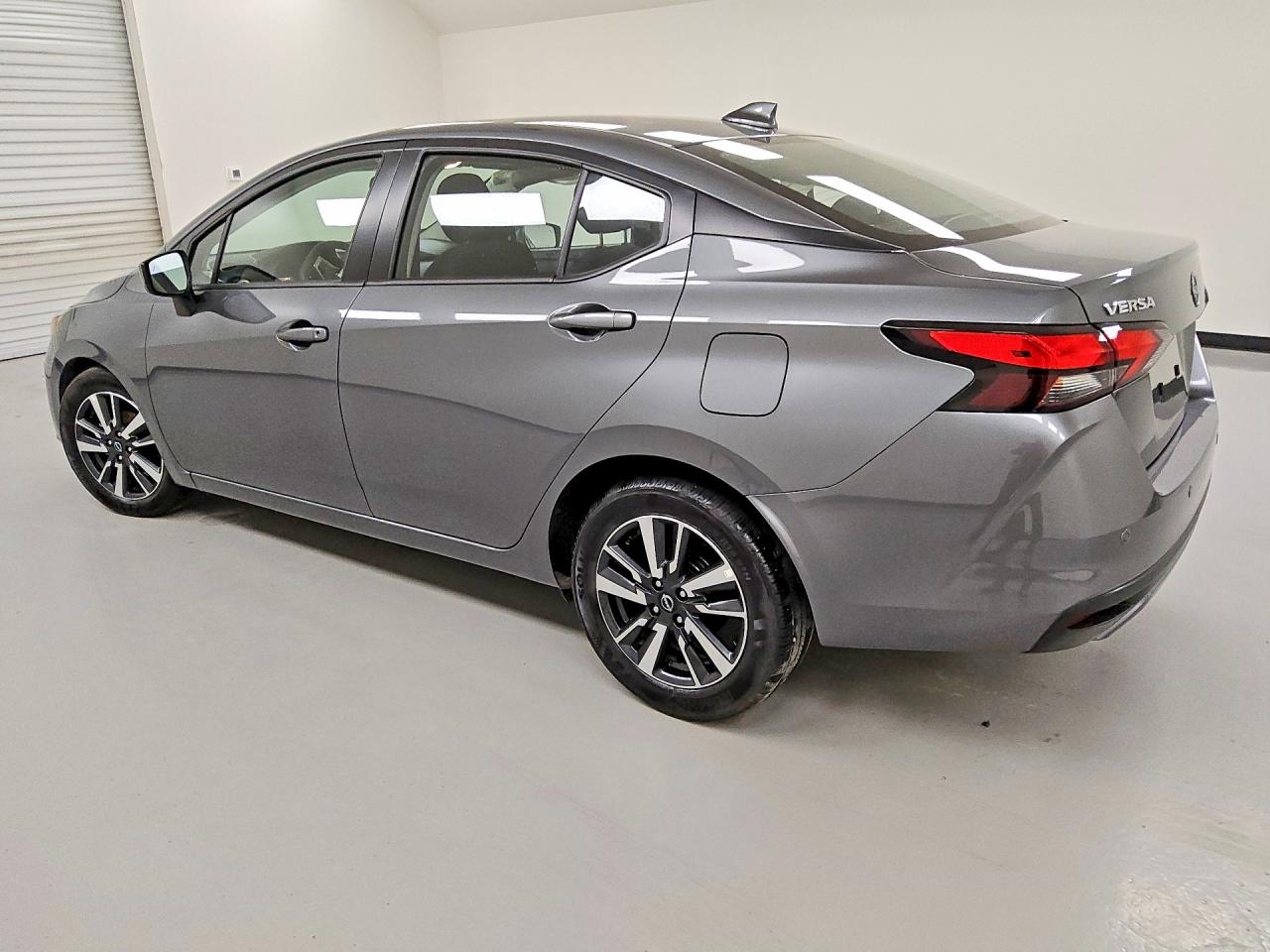 2025 NISSAN VERSA SV photo 2