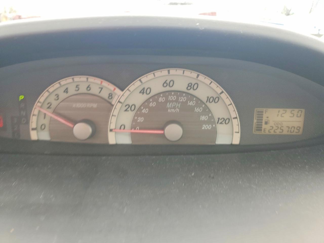2008 TOYOTA YARIS BASE photo 9