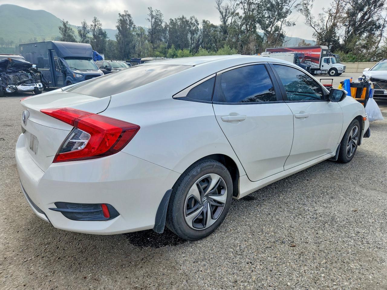 2020 HONDA CIVIC LX photo 5
