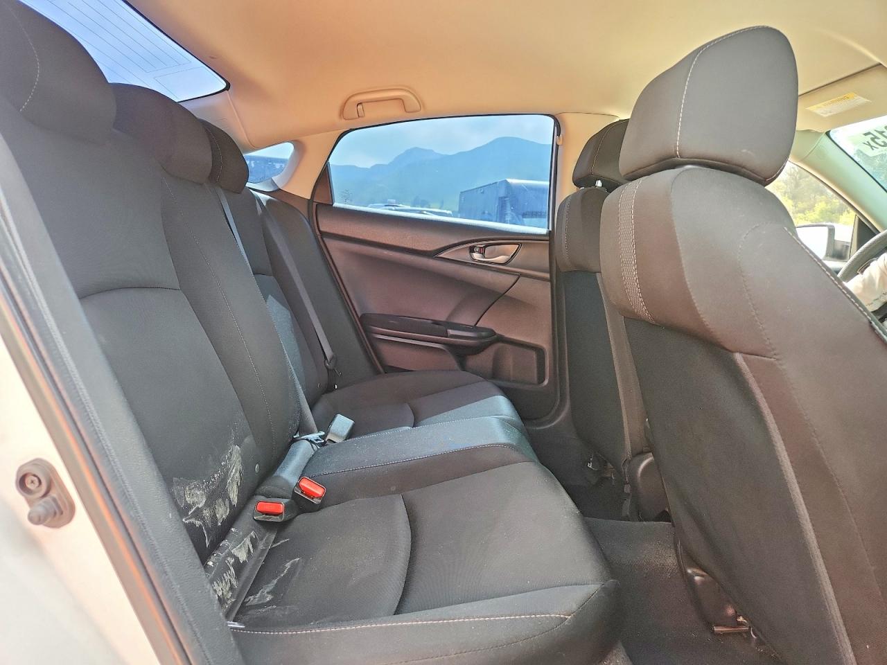 2020 HONDA CIVIC LX photo 19