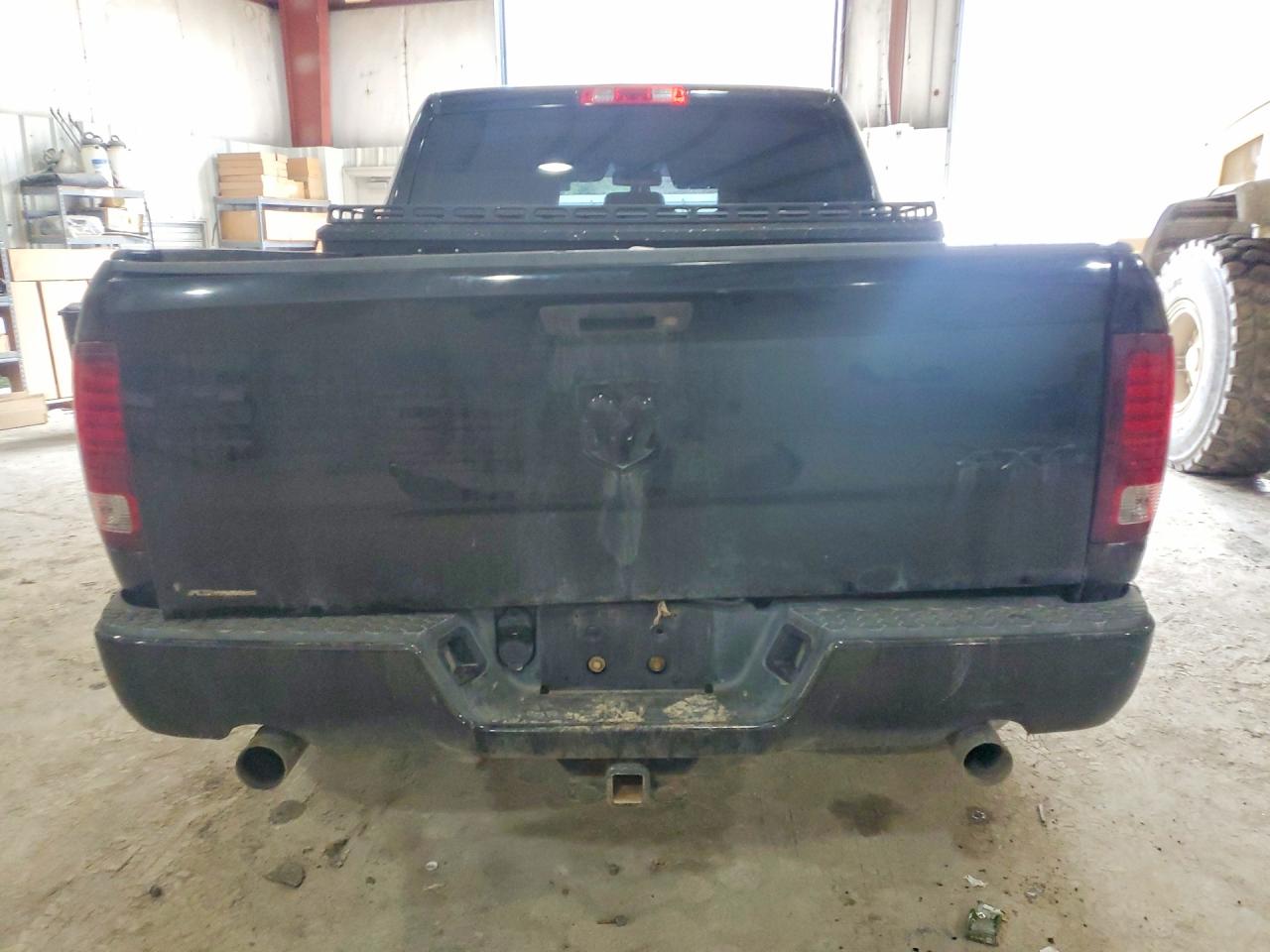 2014 RAM 1500 ST photo 11