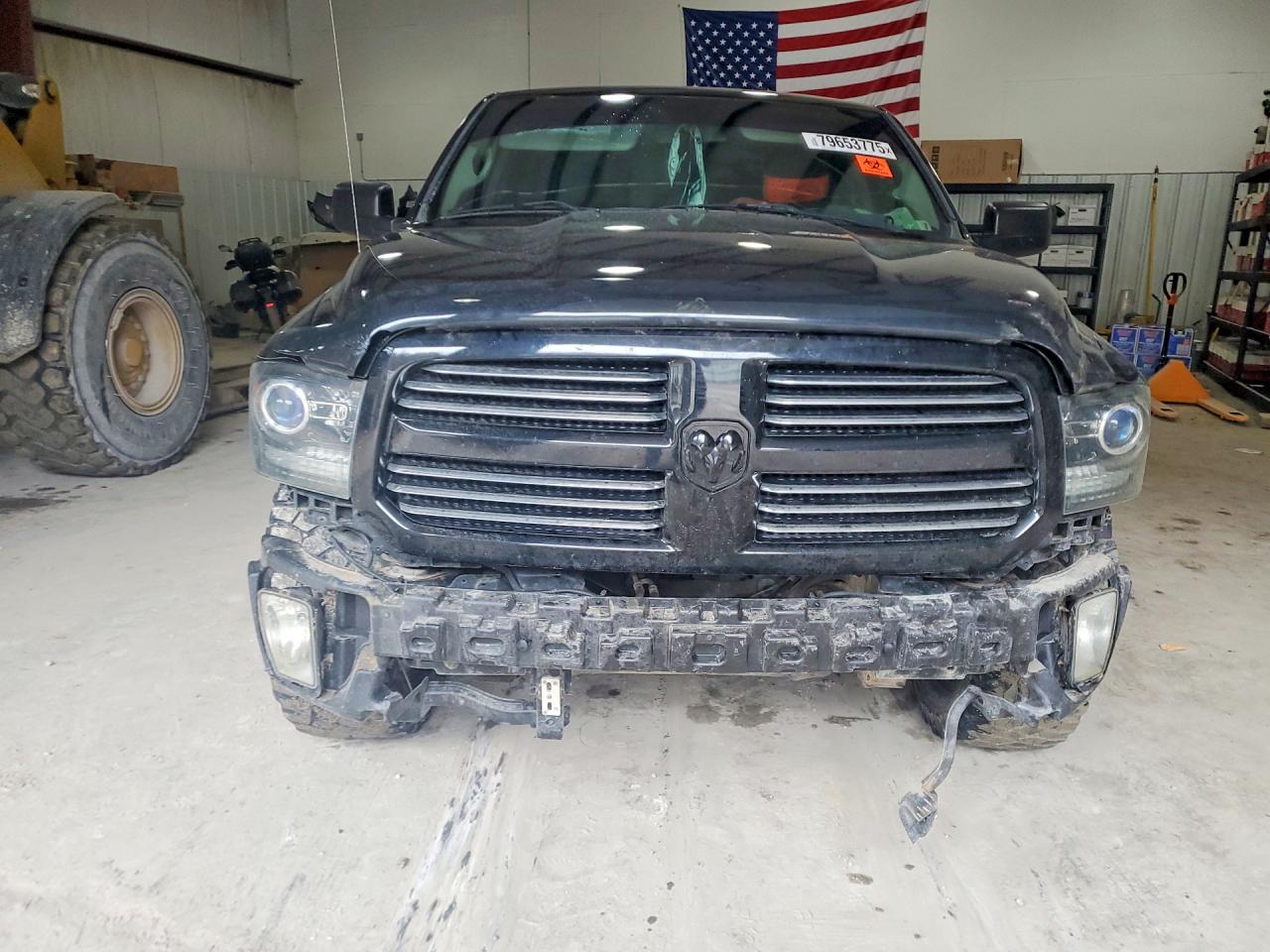 2014 RAM 1500 ST photo 9