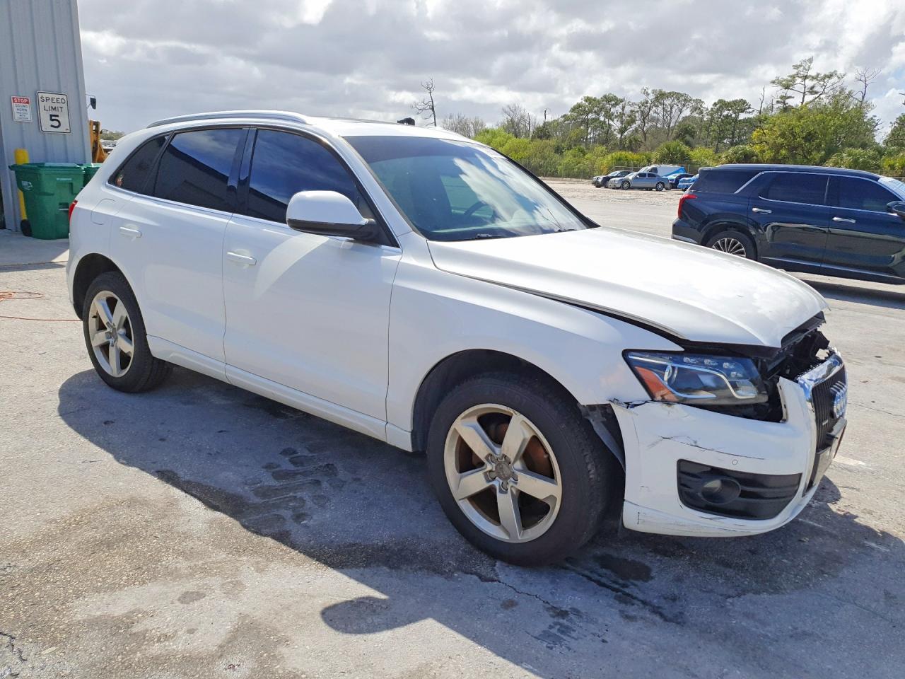 2010 AUDI Q5 PRESTIGE photo 7