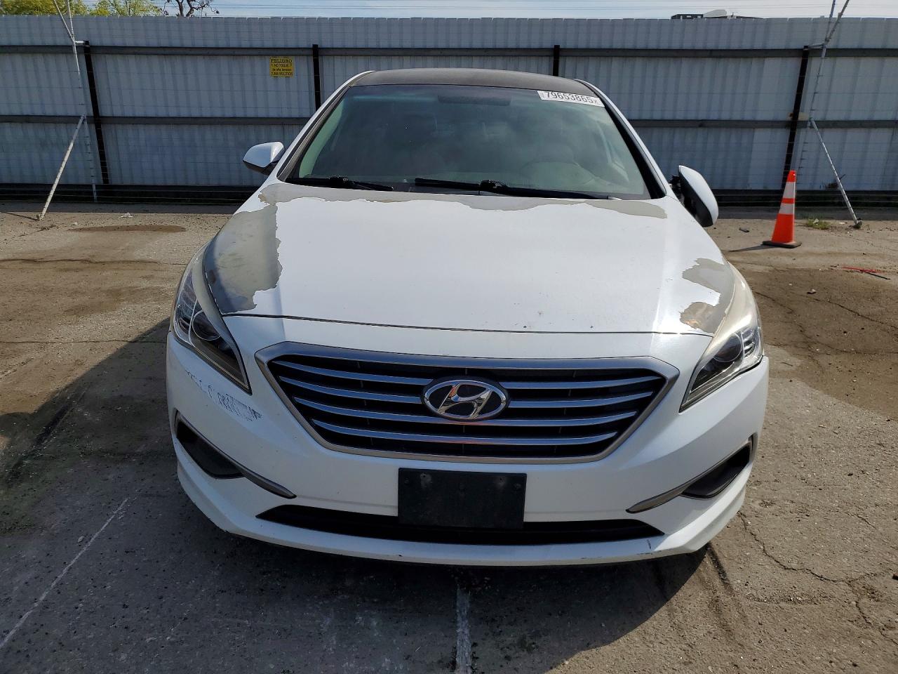 2017 HYUNDAI SONATA BASE photo 9