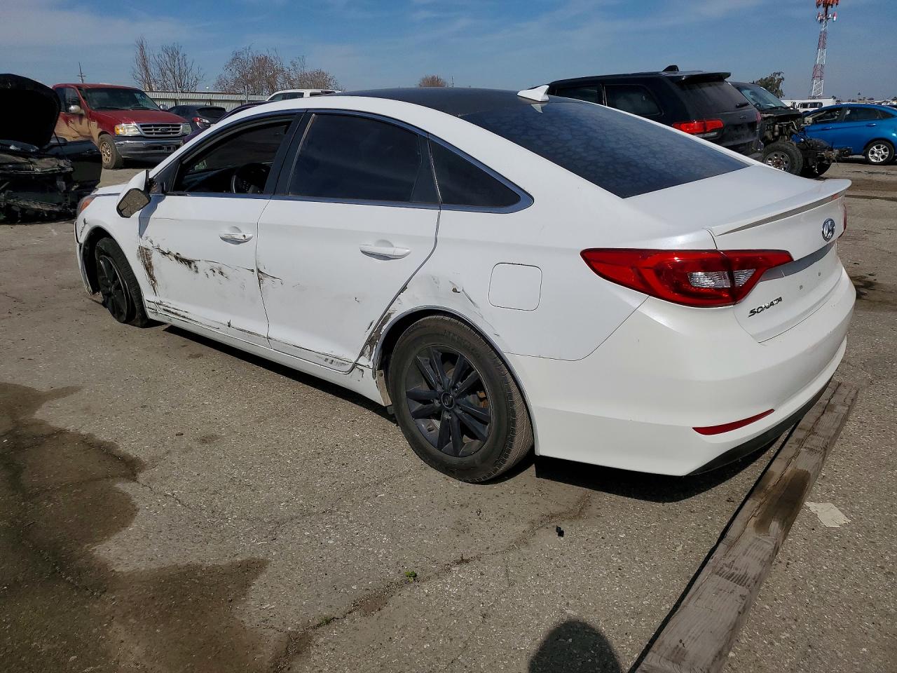 2017 HYUNDAI SONATA BASE photo 3