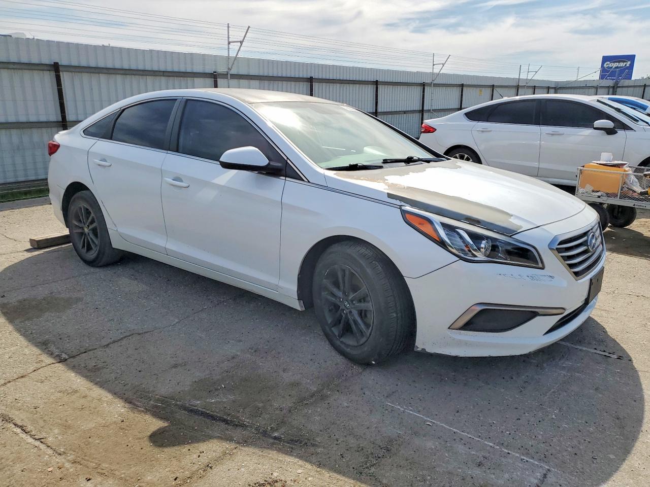 2017 HYUNDAI SONATA BASE photo 7