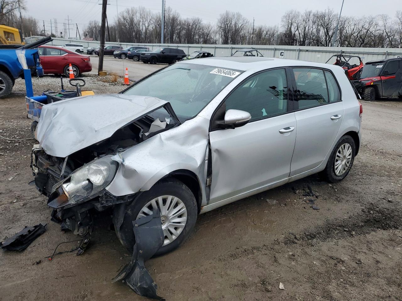 2011 VOLKSWAGEN GOLF