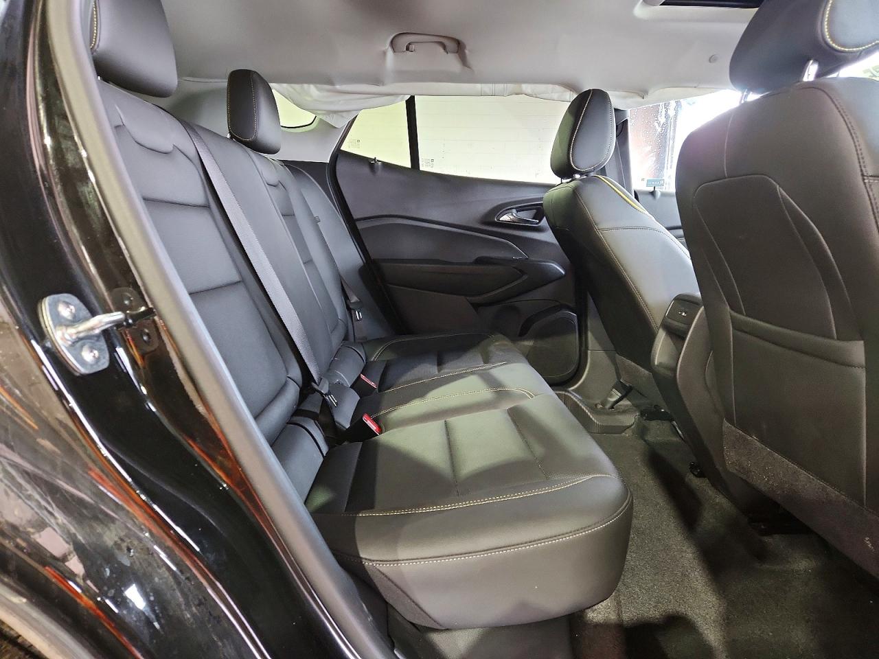 2025 CHEVROLET TRAX ACTIV photo 21