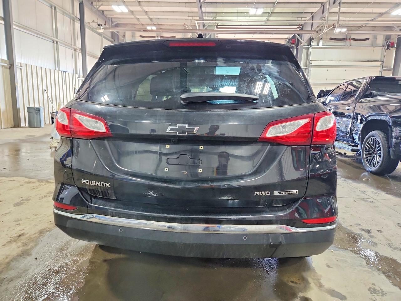 2018 CHEVROLET EQUINOX PREMIER photo 11